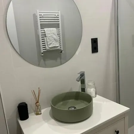 Piso Deluxe Con Balcon Cerca Del Casco Viejo 毕尔巴鄂