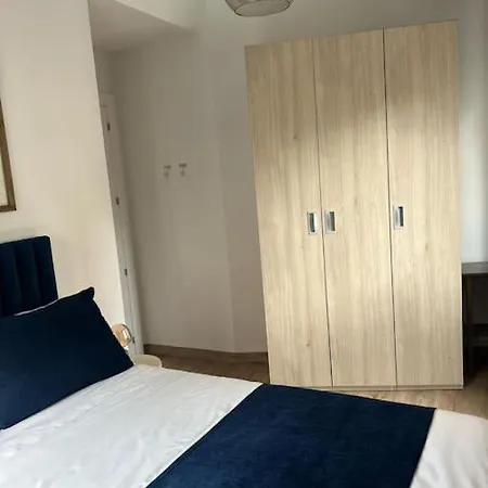 Апартаменти Piso Deluxe Con Balcon Cerca Del Casco Viejo