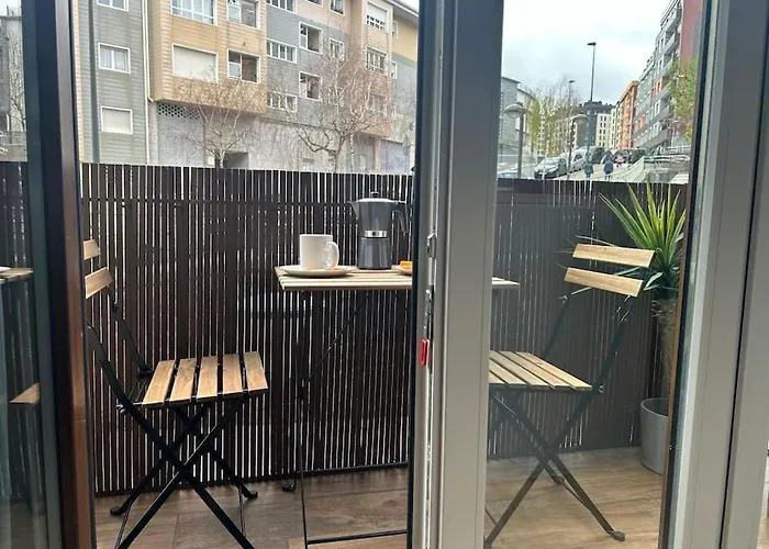 Piso Deluxe Con Balcon Cerca Del Casco Viejo Апартаменты *